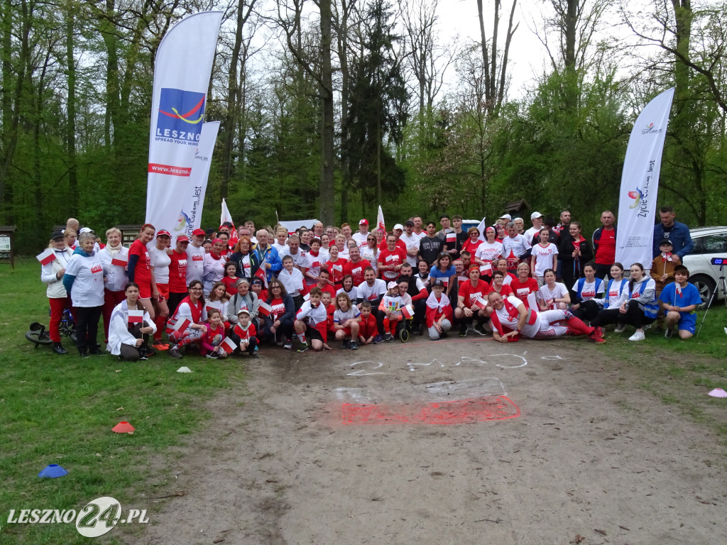 Bieg i marsz z flagą. Leszno, 2 maja 2023