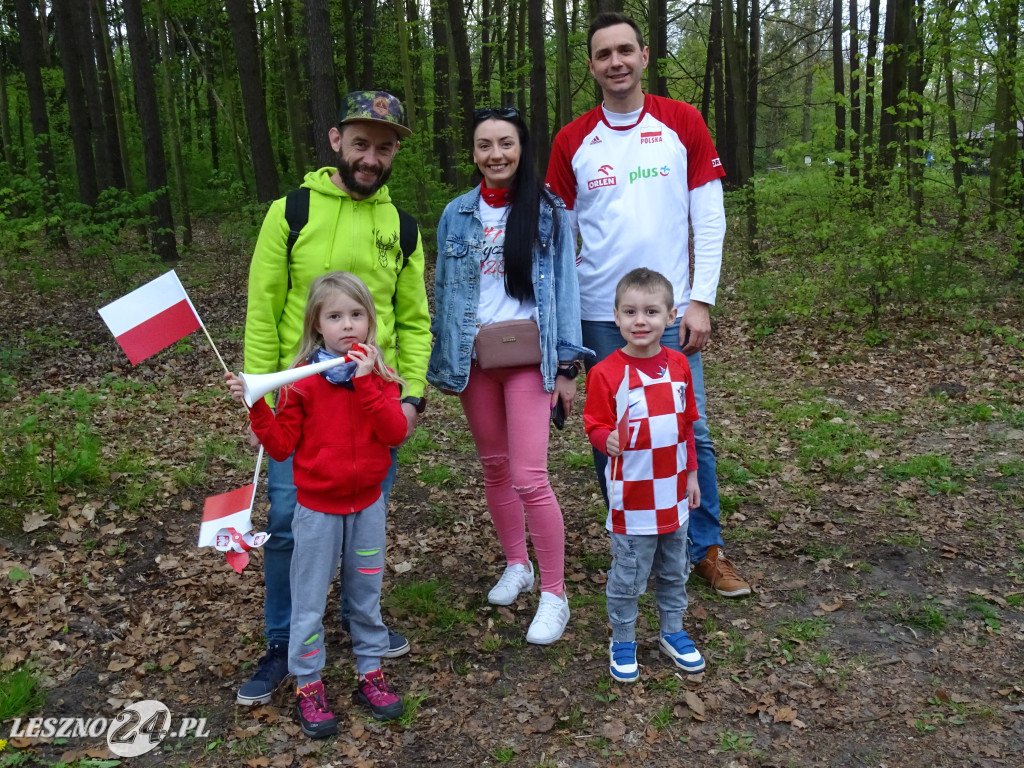Bieg i marsz z flagą. Leszno, 2 maja 2023