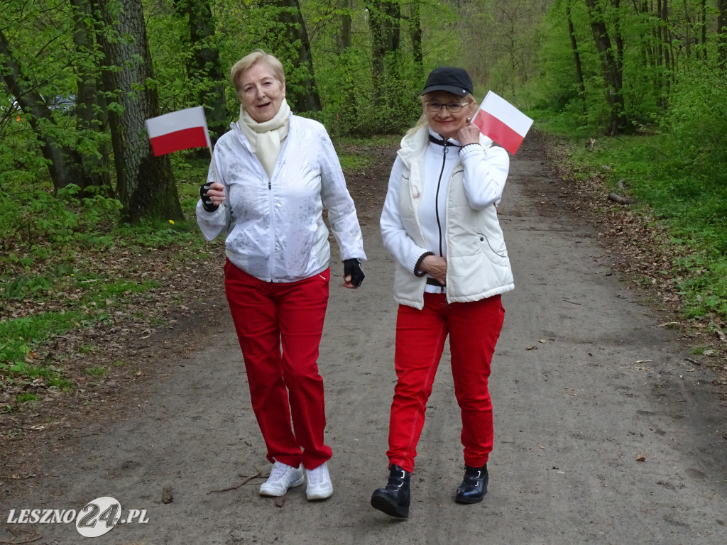 Bieg i marsz z flagą. Leszno, 2 maja 2023