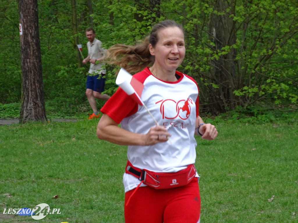 Bieg i marsz z flagą. Leszno, 2 maja 2023
