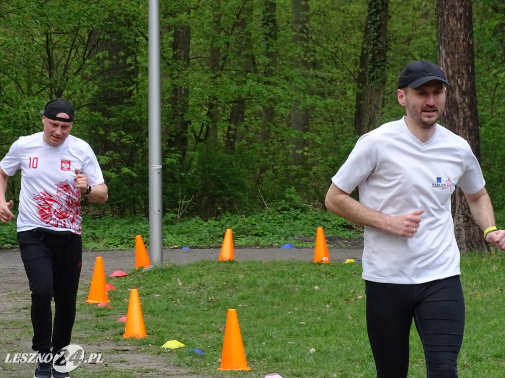 Bieg i marsz z flagą. Leszno, 2 maja 2023