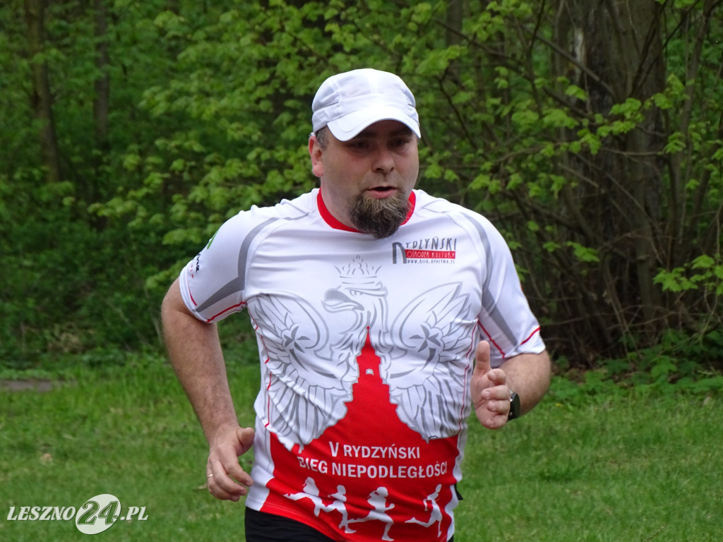 Bieg i marsz z flagą. Leszno, 2 maja 2023