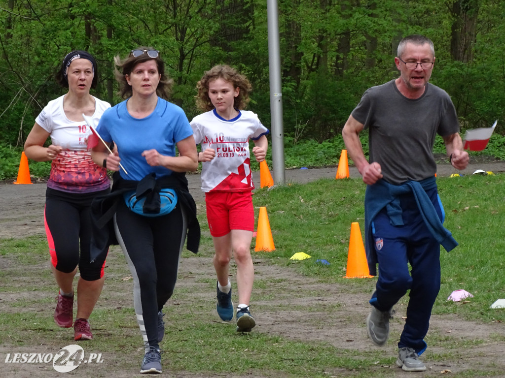 Bieg i marsz z flagą. Leszno, 2 maja 2023