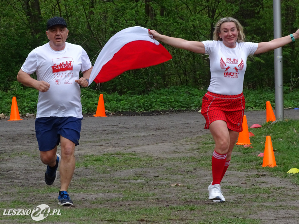 Bieg i marsz z flagą. Leszno, 2 maja 2023