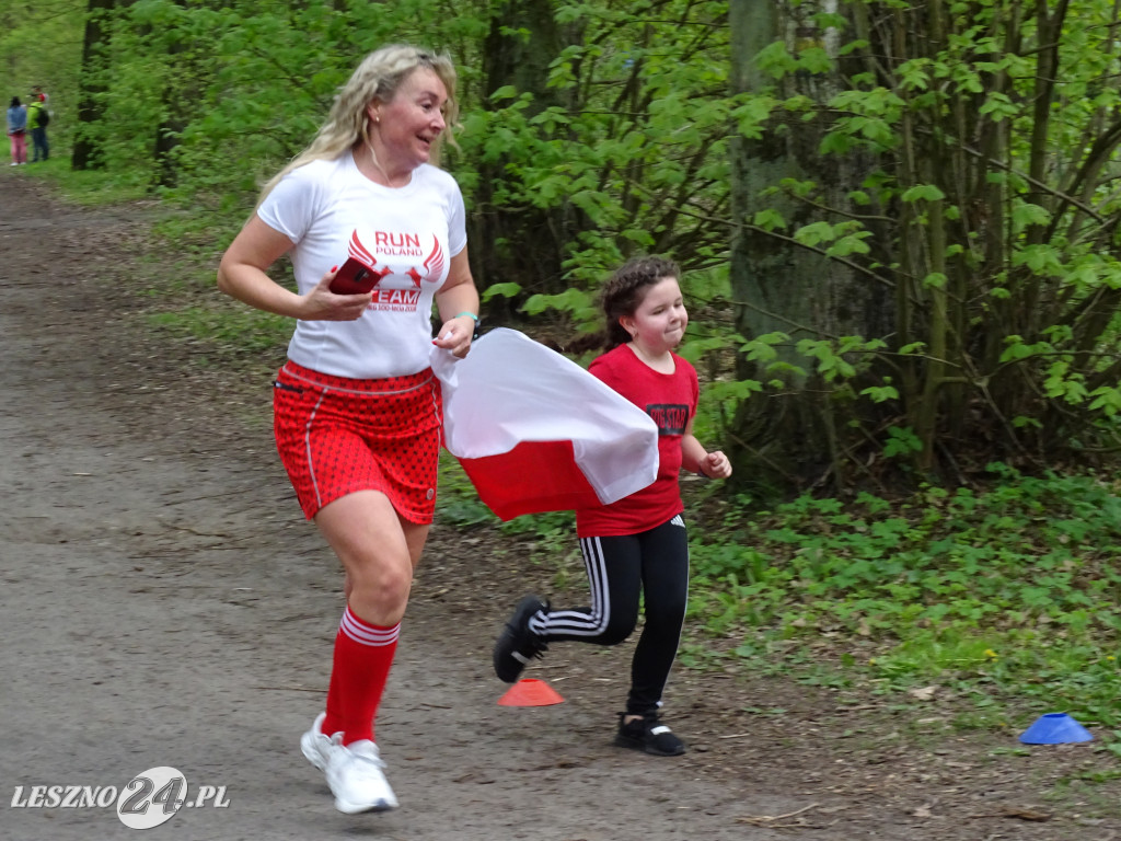 Bieg i marsz z flagą. Leszno, 2 maja 2023