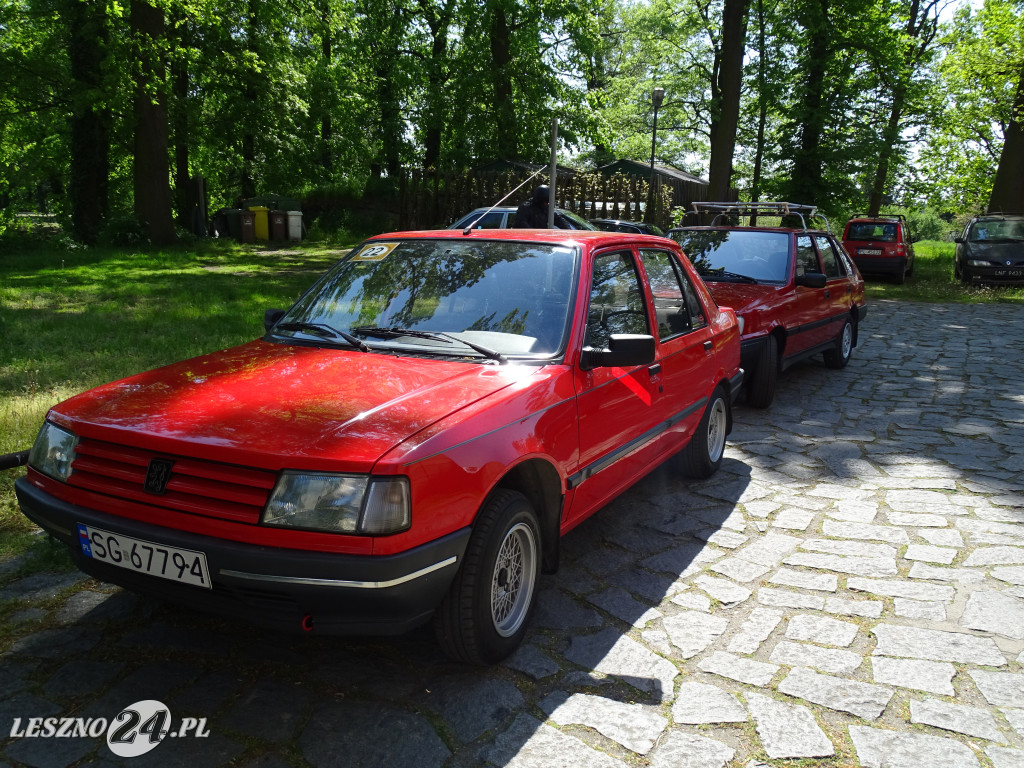Zabytkowe pojazdy zjechały do Rydzyny