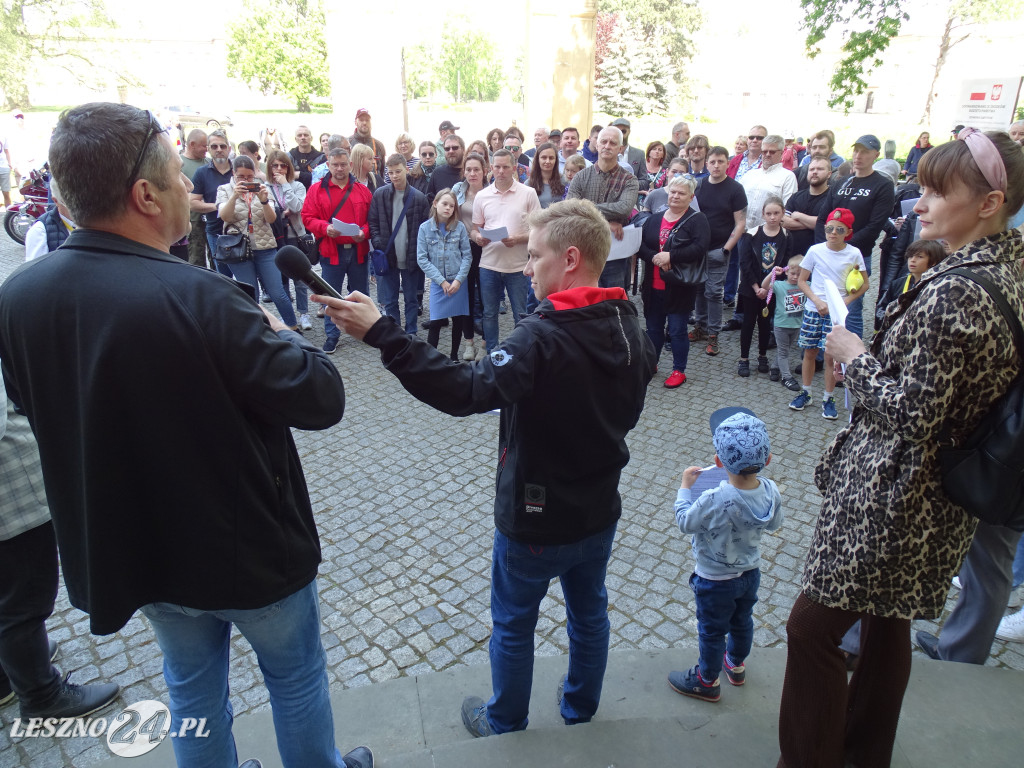 Zabytkowe pojazdy zjechały do Rydzyny