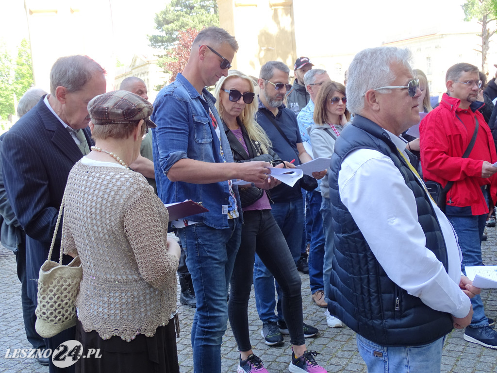 Zabytkowe pojazdy zjechały do Rydzyny