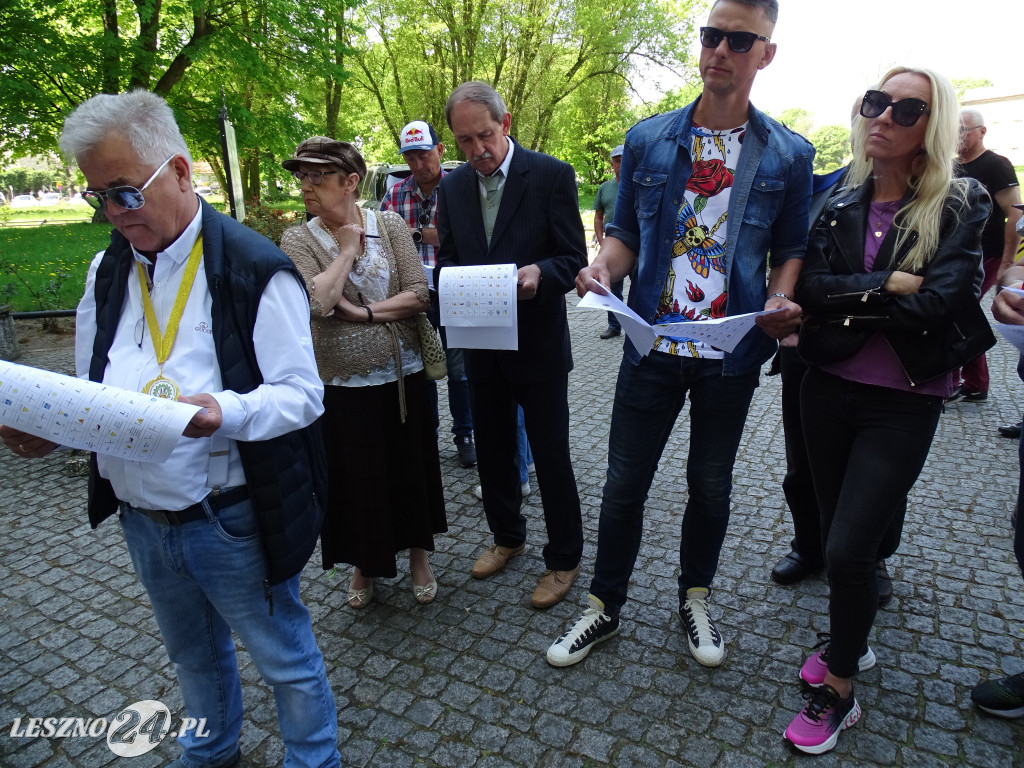 Zabytkowe pojazdy zjechały do Rydzyny
