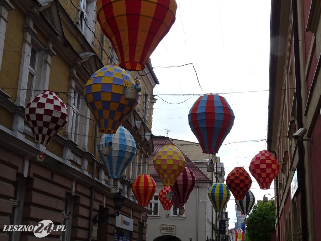 Leszno 2023 nocą. Jest pięknie!