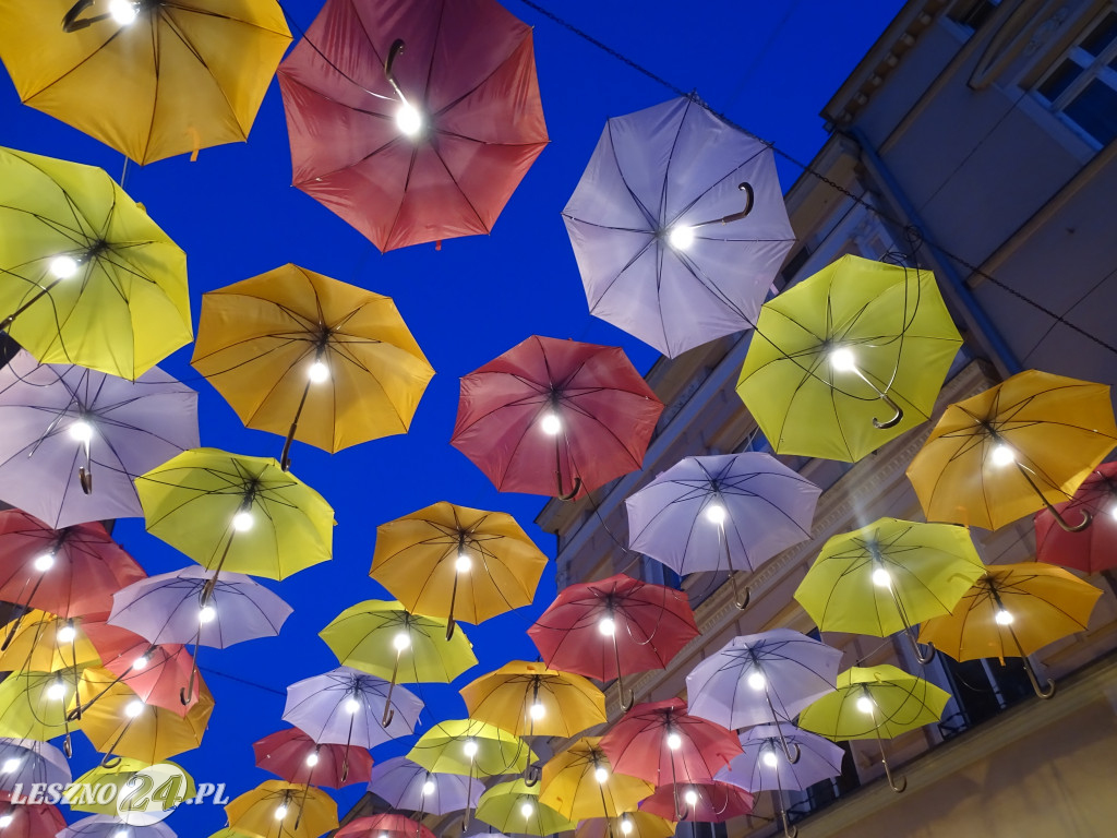 Leszno 2023 nocą. Jest pięknie!