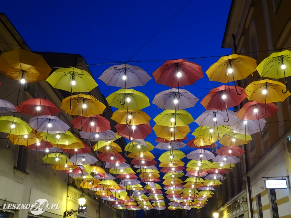 Leszno 2023 nocą. Jest pięknie!