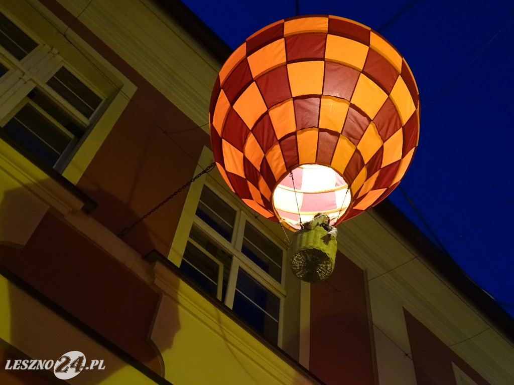 Leszno 2023 nocą. Jest pięknie!