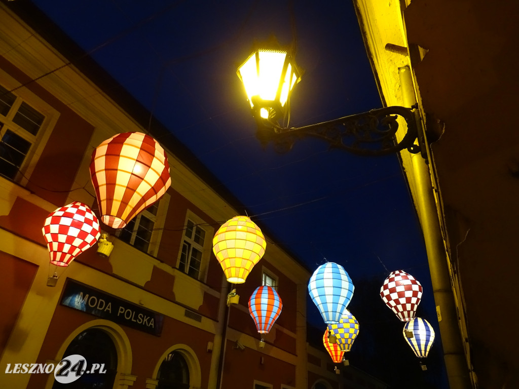 Leszno 2023 nocą. Jest pięknie!