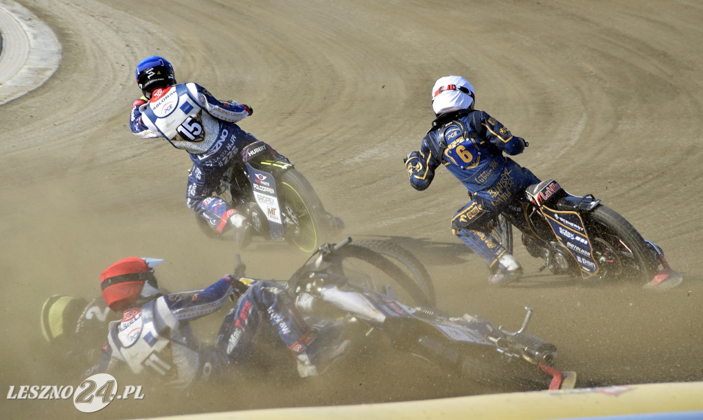 Unia - Motor 54:36 (U24)