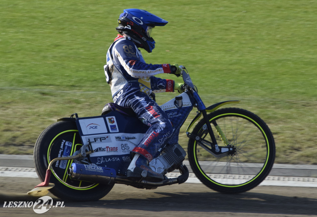 Unia - Motor 54:36 (U24)