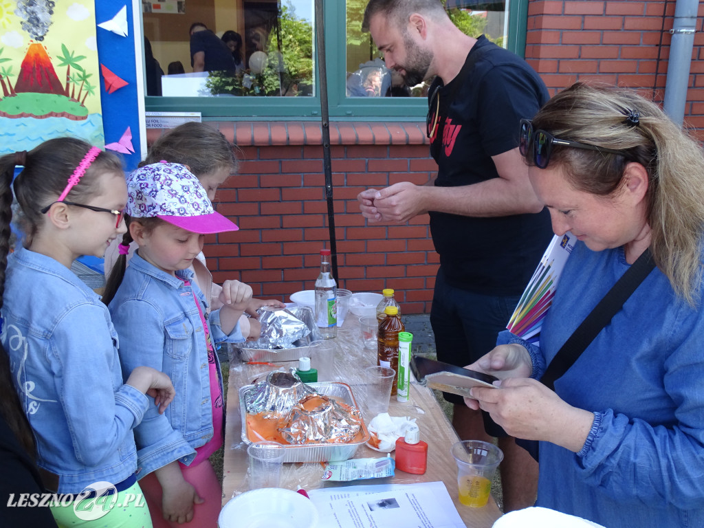 Rodzinny Piknik Naukowy w SP 9 w Lesznie