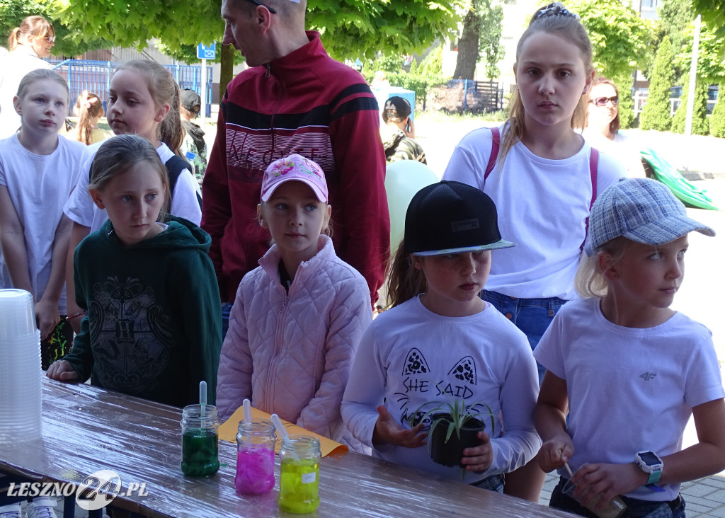 Rodzinny Piknik Naukowy w SP 9 w Lesznie