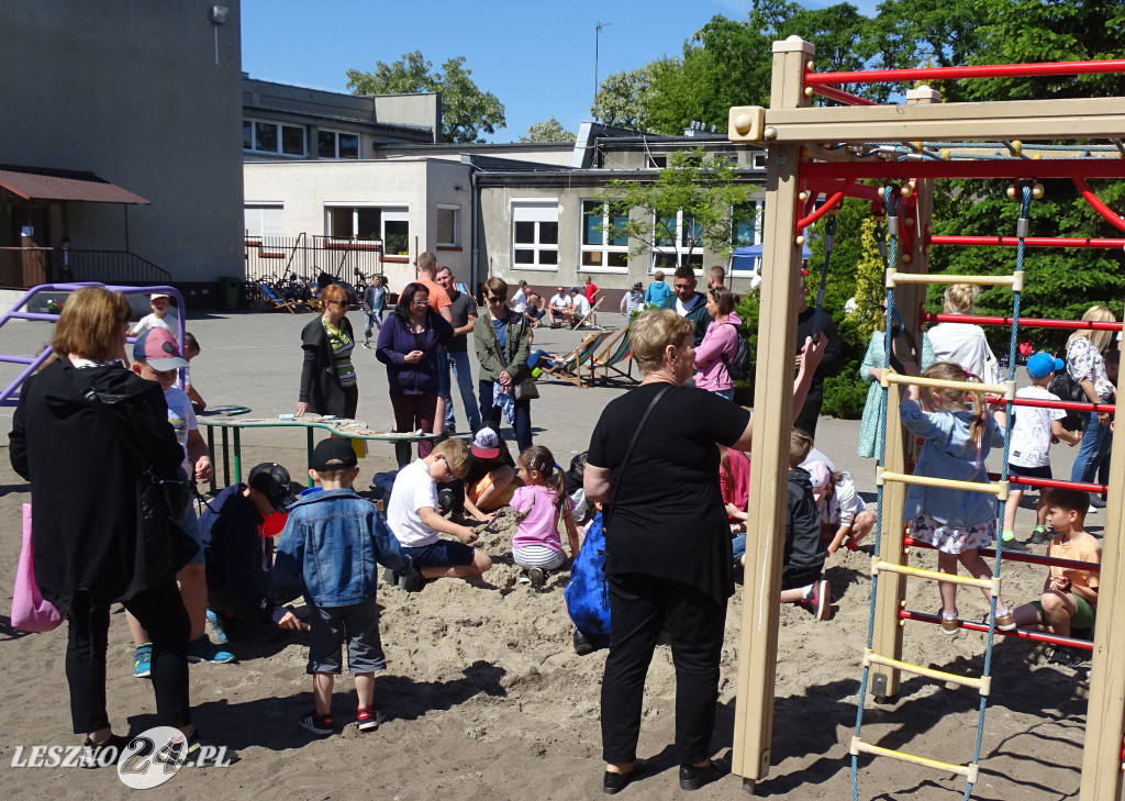Rodzinny Piknik Naukowy w SP 9 w Lesznie