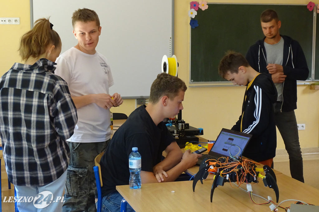 Rodzinny Piknik Naukowy w SP 9 w Lesznie