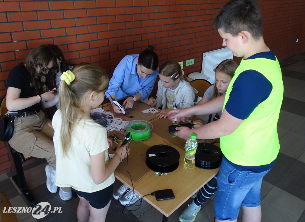 Rodzinny Piknik Naukowy w SP 9 w Lesznie