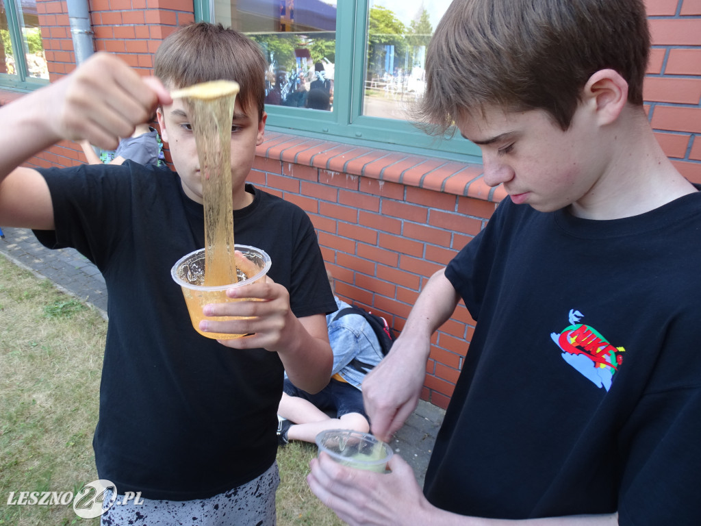 Rodzinny Piknik Naukowy w SP 9 w Lesznie