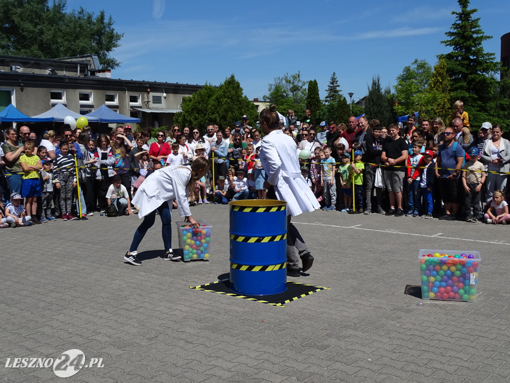 Rodzinny Piknik Naukowy w SP 9 w Lesznie