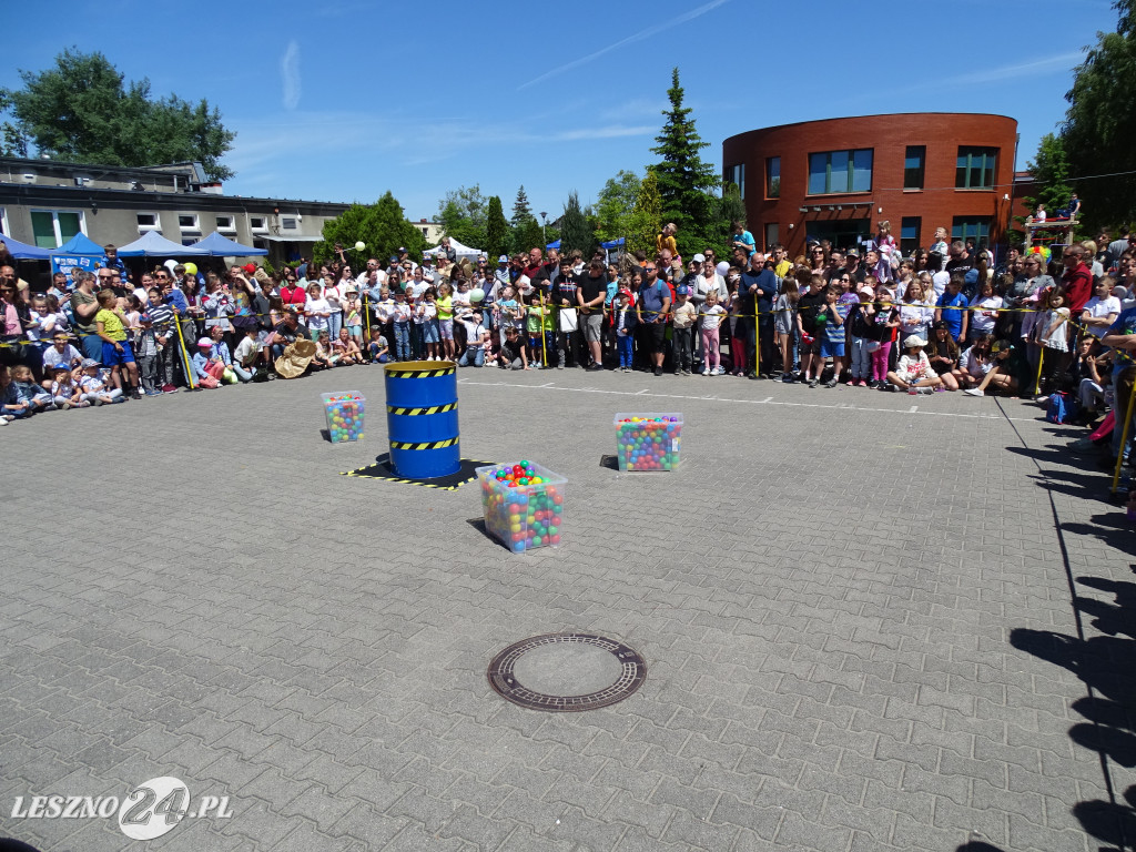 Rodzinny Piknik Naukowy w SP 9 w Lesznie