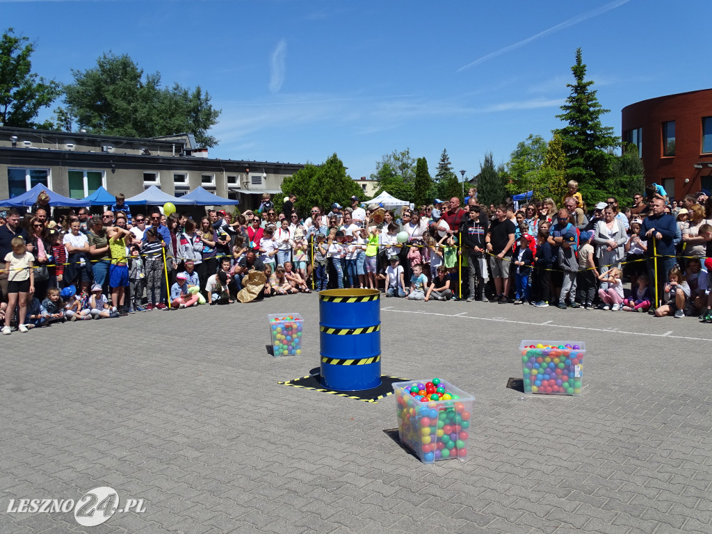 Rodzinny Piknik Naukowy w SP 9 w Lesznie