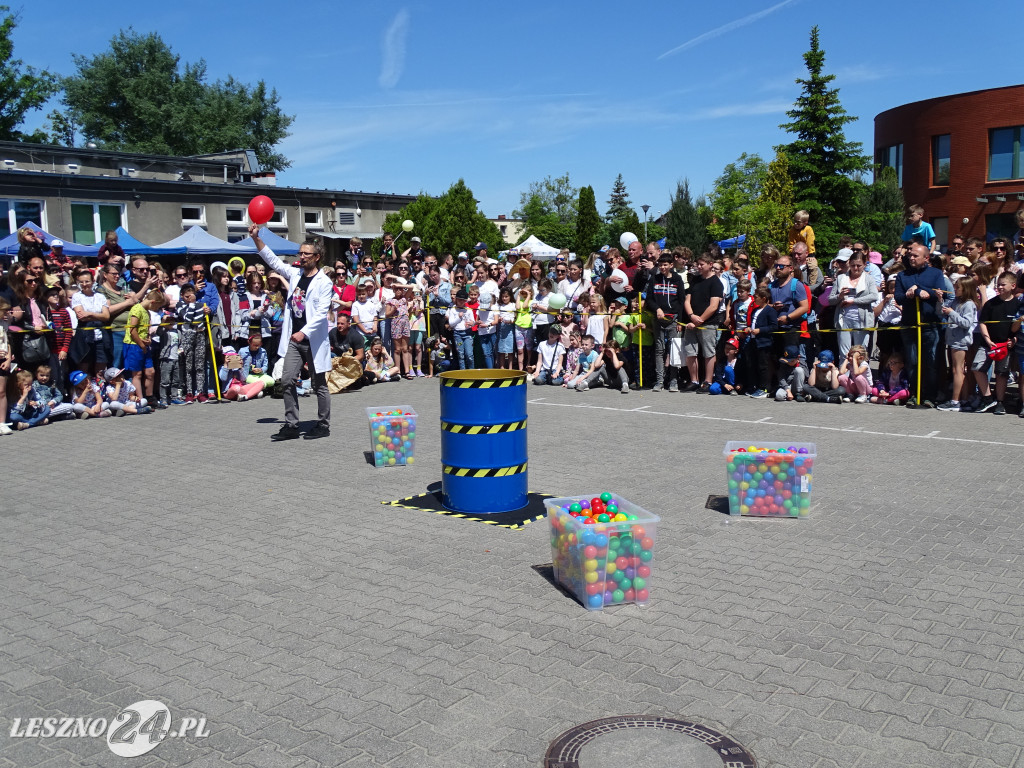 Rodzinny Piknik Naukowy w SP 9 w Lesznie