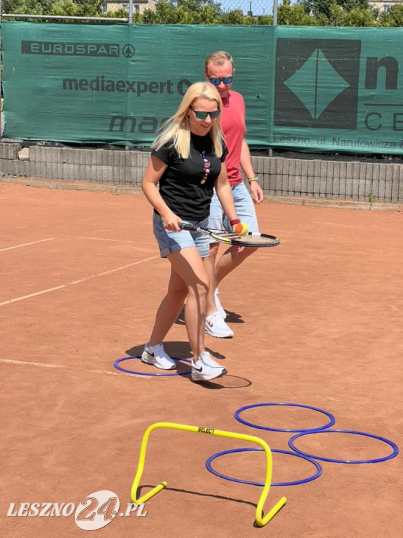 Sportowy piknk na kortach