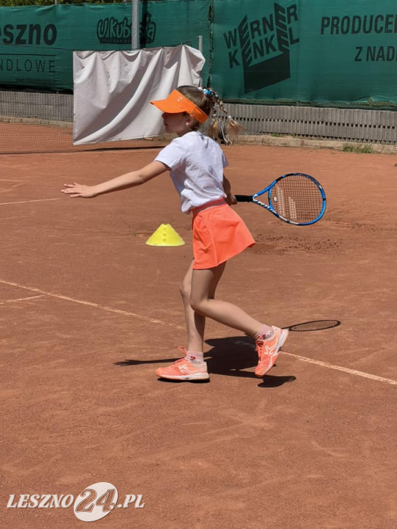 Sportowy piknk na kortach