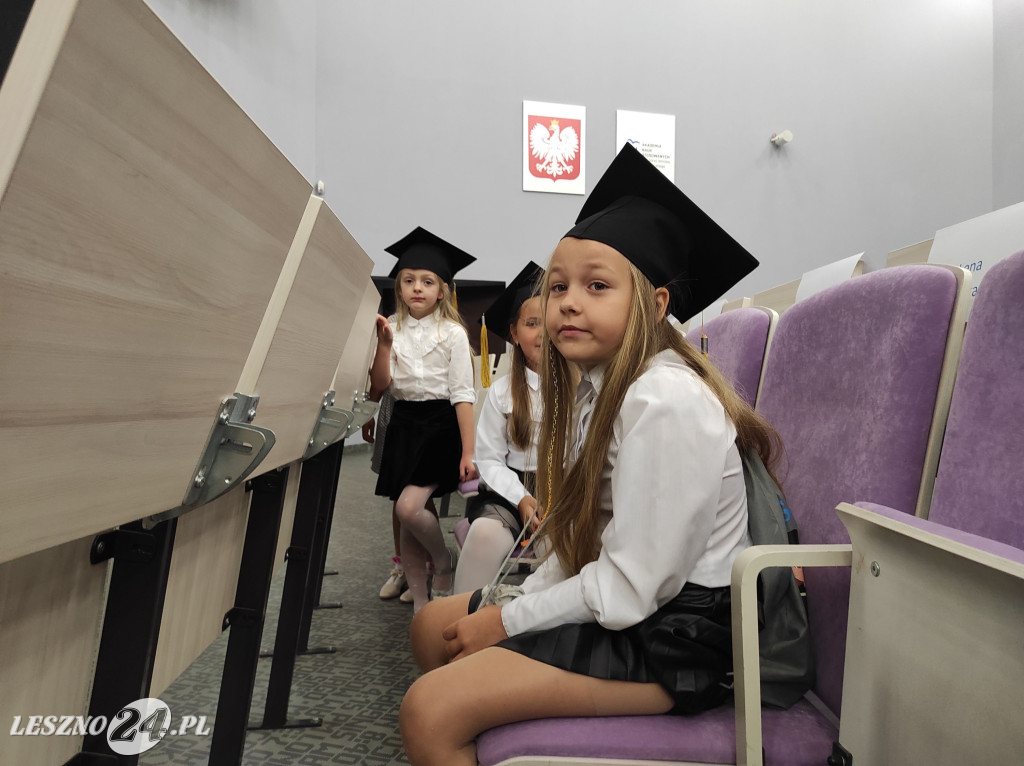 Absolutorium bardzo młodych studentów