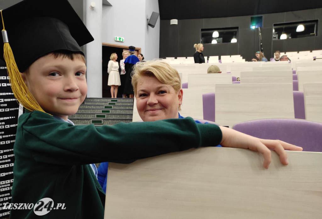 Absolutorium bardzo młodych studentów