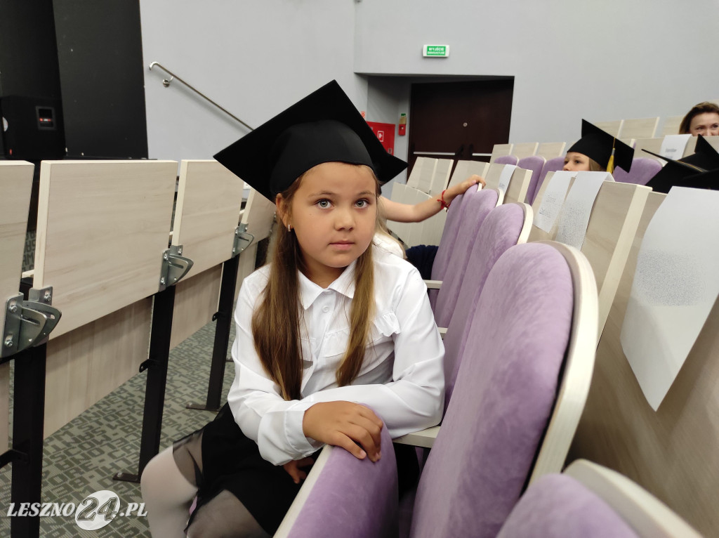 Absolutorium bardzo młodych studentów