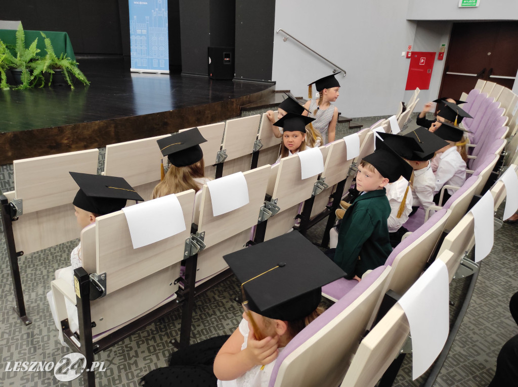 Absolutorium bardzo młodych studentów