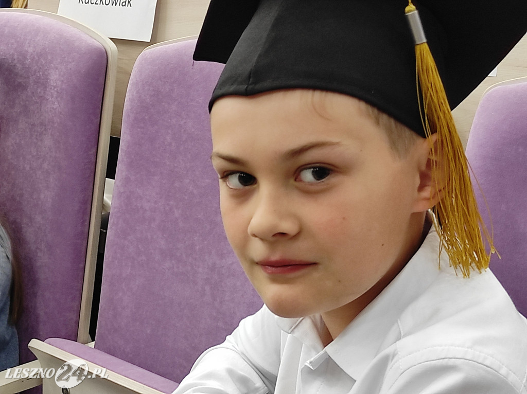 Absolutorium bardzo młodych studentów