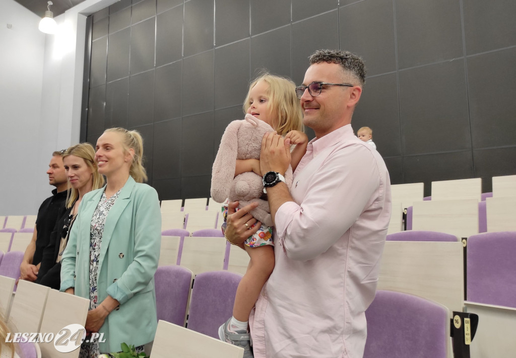 Absolutorium bardzo młodych studentów