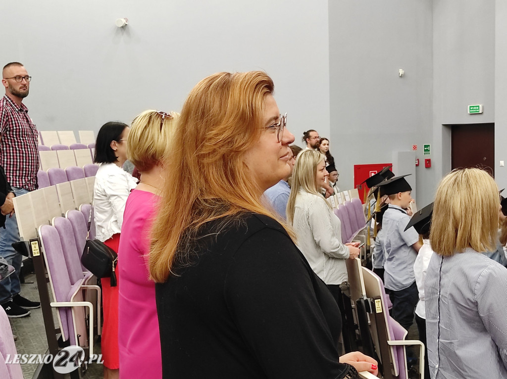 Absolutorium bardzo młodych studentów