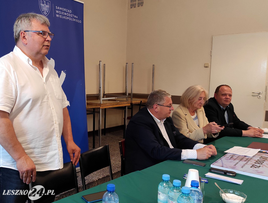 Działkowcy otrzymali czeki w Lesznie