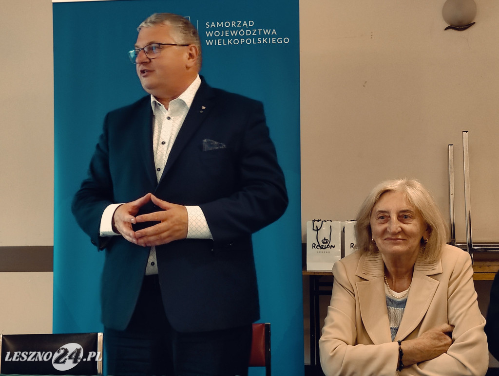 Działkowcy otrzymali czeki w Lesznie