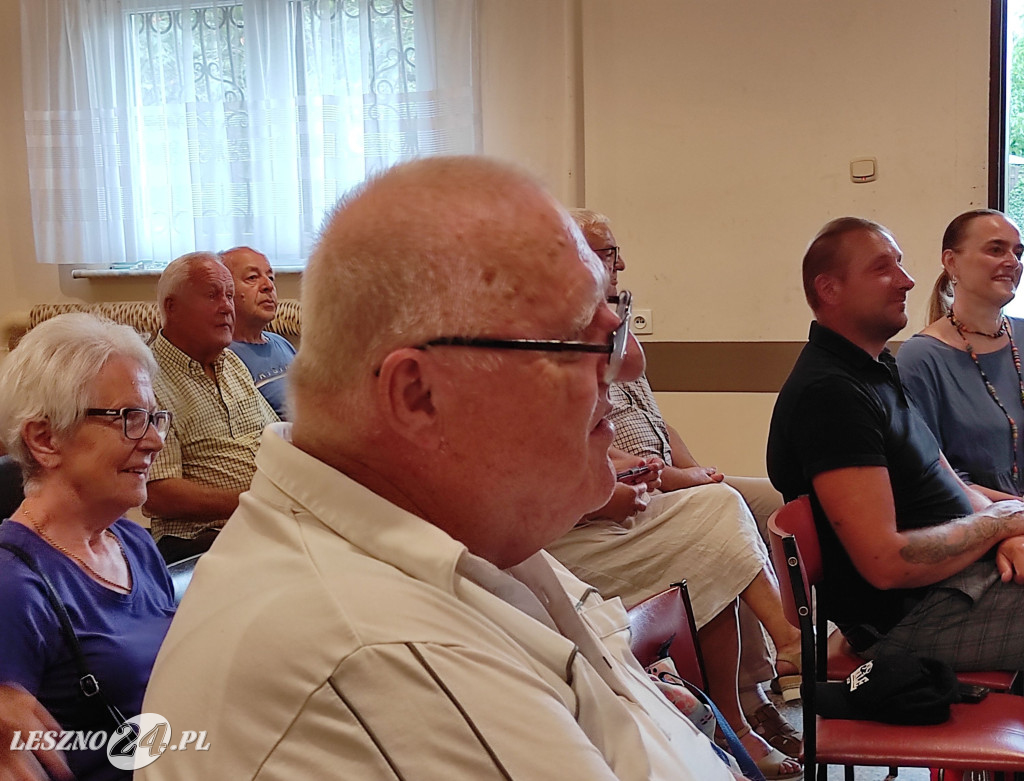 Działkowcy otrzymali czeki w Lesznie