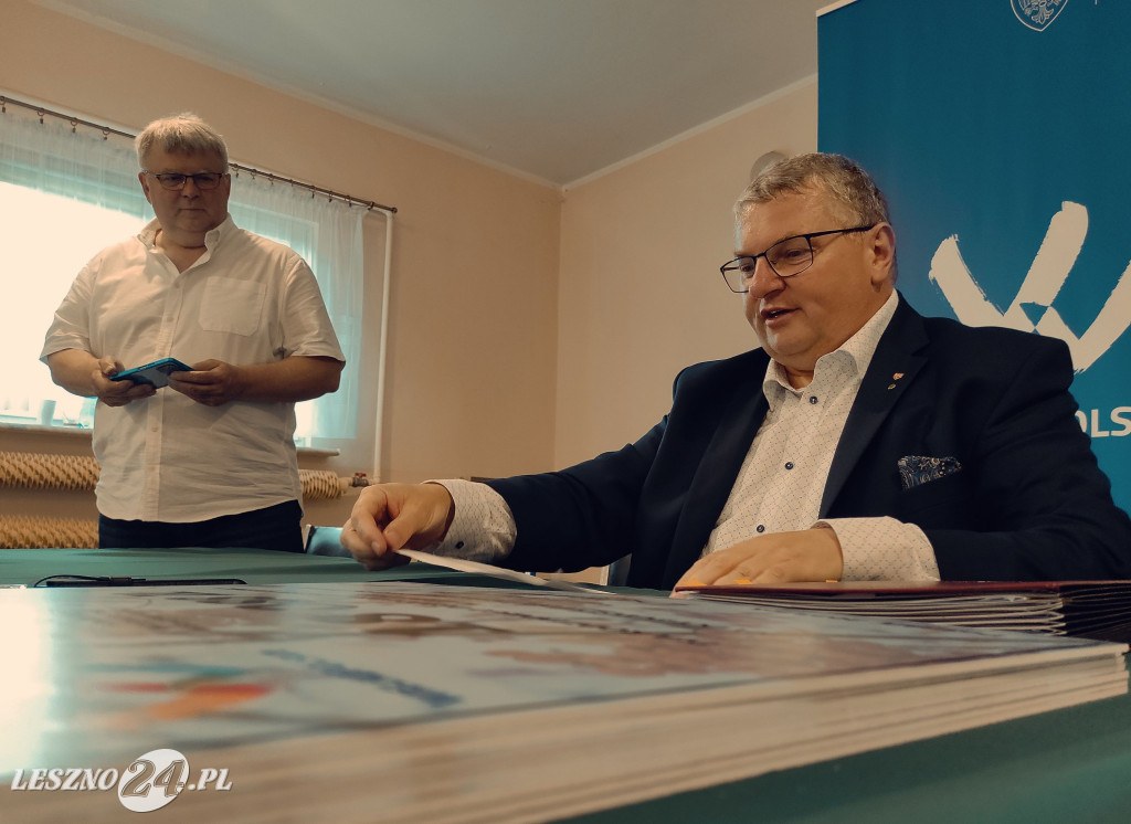 Działkowcy otrzymali czeki w Lesznie