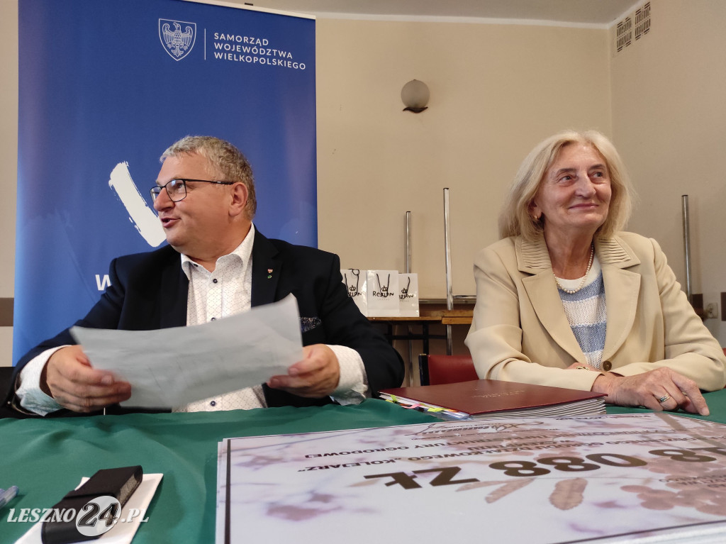 Działkowcy otrzymali czeki w Lesznie