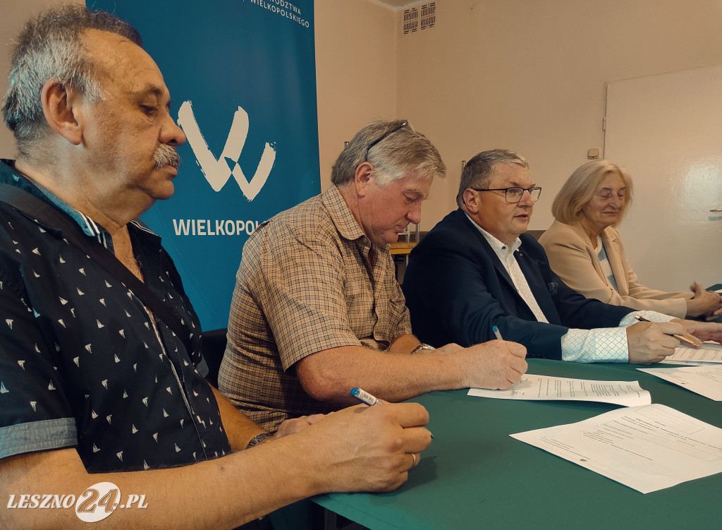 Działkowcy otrzymali czeki w Lesznie