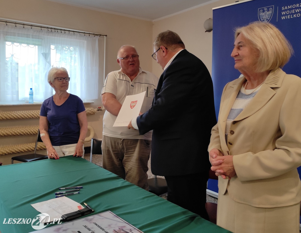 Działkowcy otrzymali czeki w Lesznie