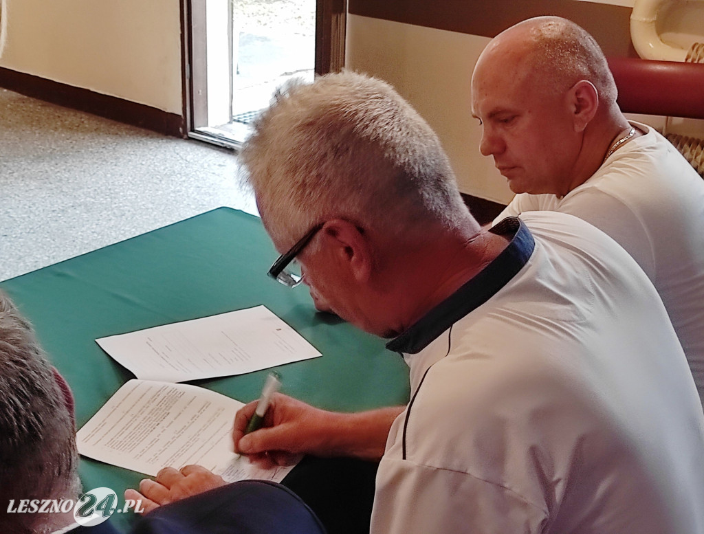 Działkowcy otrzymali czeki w Lesznie