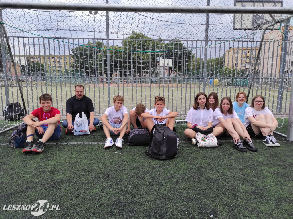 Wyróżnieni sportowcy SP 7 w Lesznie