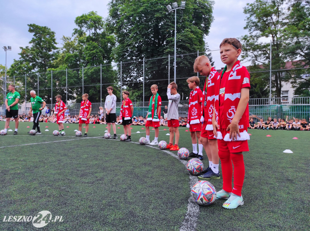Wyróżnieni sportowcy SP 7 w Lesznie