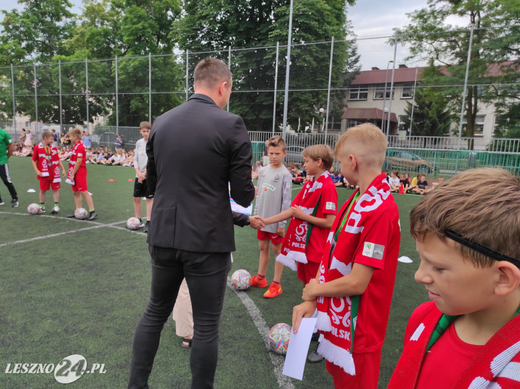 Wyróżnieni sportowcy SP 7 w Lesznie